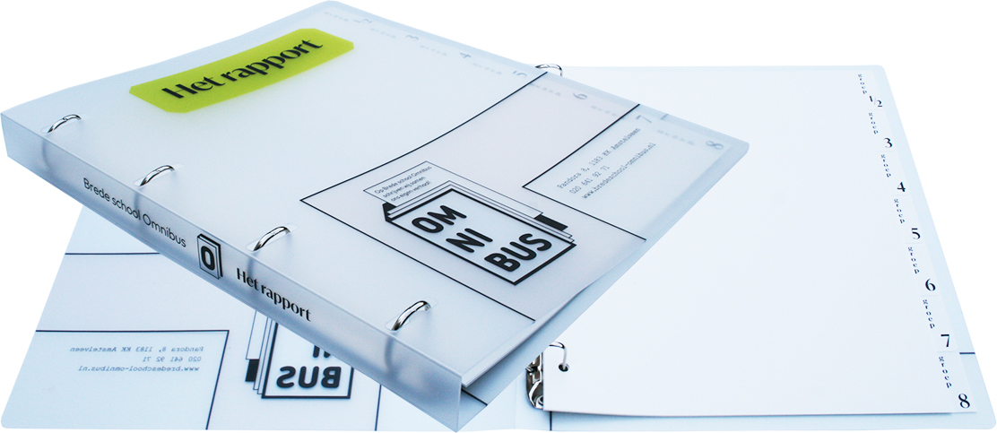De nieuwe ringband schoolmap van mat naturel polypopeen voor Brede school Omnibus in Amstelveen