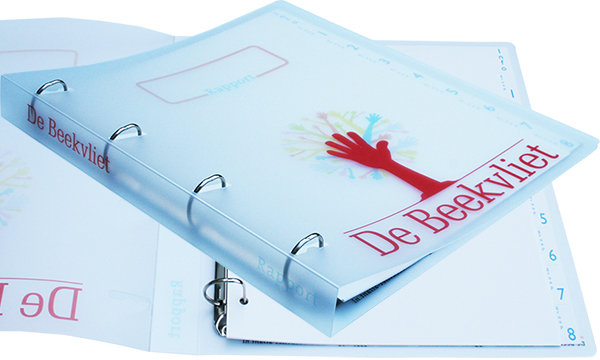 Rapport ringbandmap, digitaal full colour bedrukt, voor basisschool De Beekvliet in de Velserbroek.